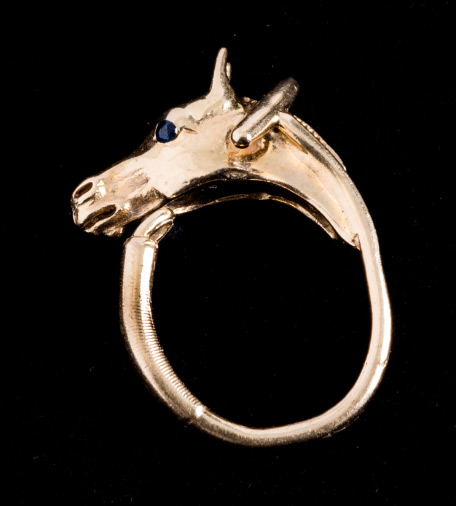 new-offerings-and-last-minute-gifts-chisholm-gallery-holiday-gift-guide-2016-2017 7 polomagazine.jpg